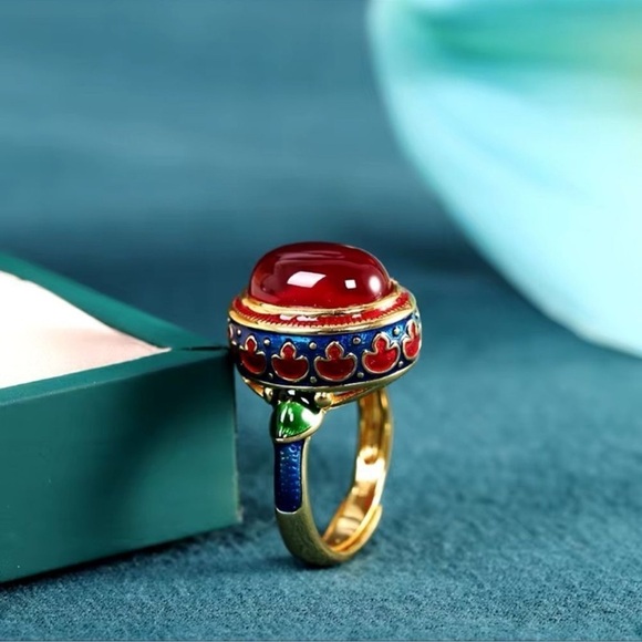 Anthropologie Ethnic Vintage Red Cabochon Enamel Ring - Picture 3 of 11